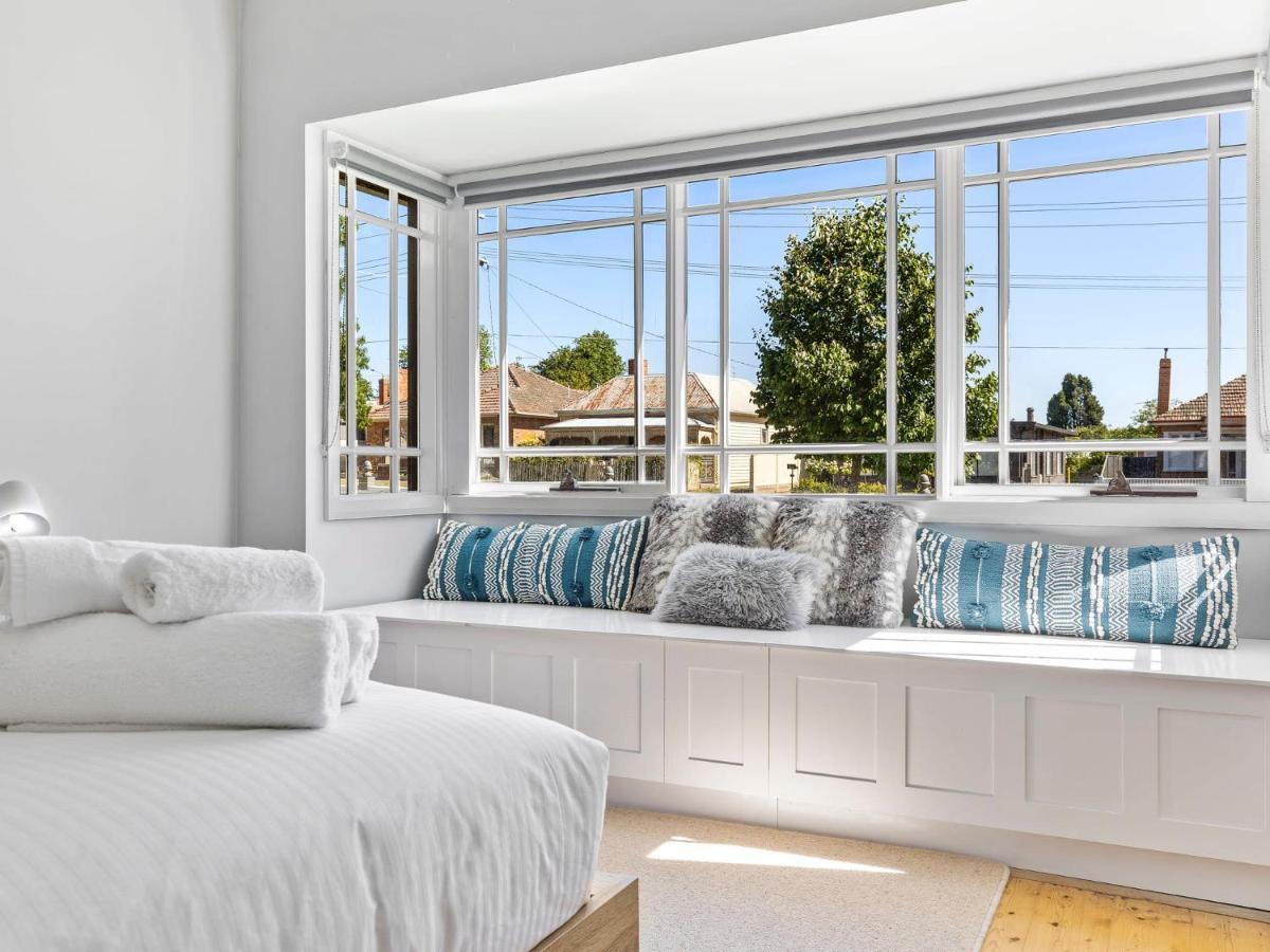 Stunning 4Br Cottage In The Heart Of Ballarat - Pet Friendly & Fast Wifi Exterior photo
