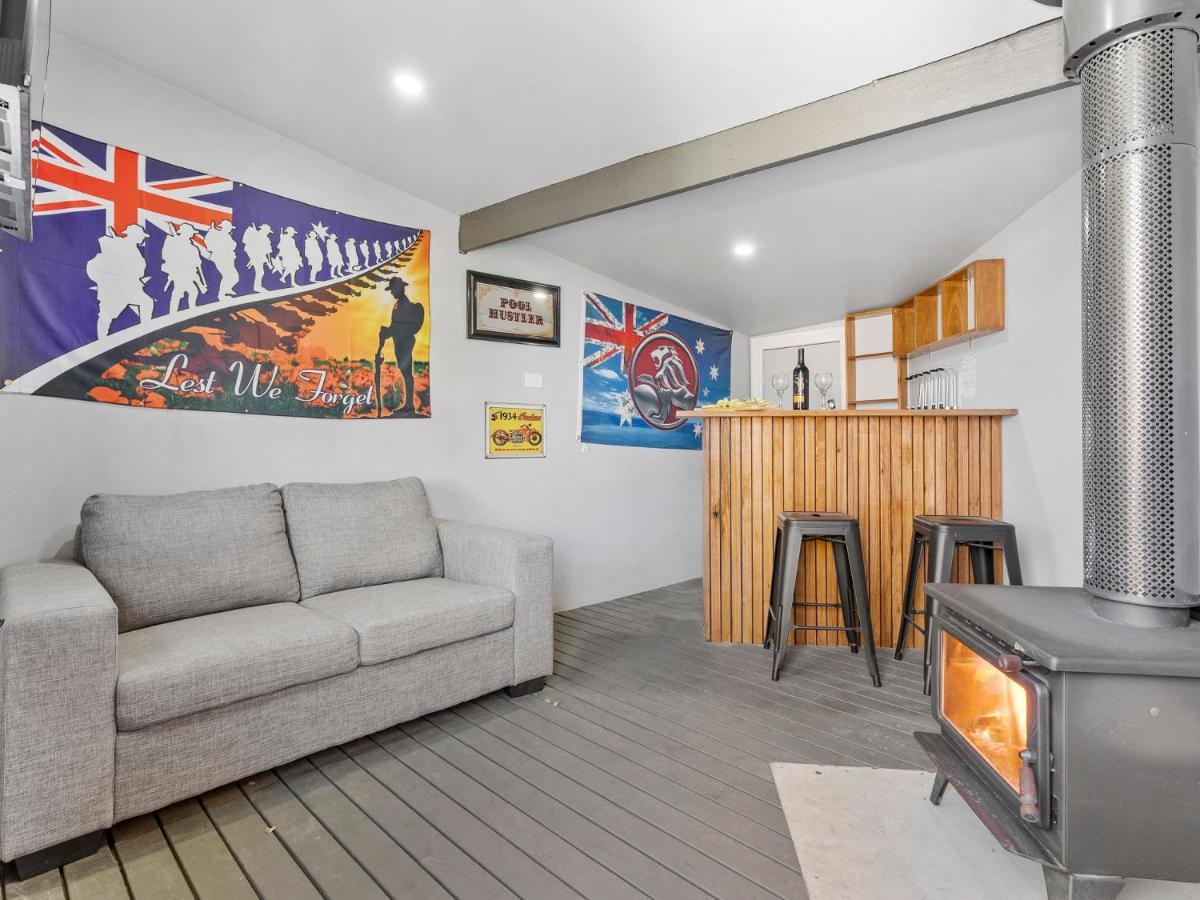 Stunning 4Br Cottage In The Heart Of Ballarat - Pet Friendly & Fast Wifi Exterior photo